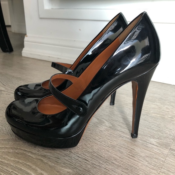 Gucci Shoes - Gucci | NEW Black Patent Pumps EU 38.5